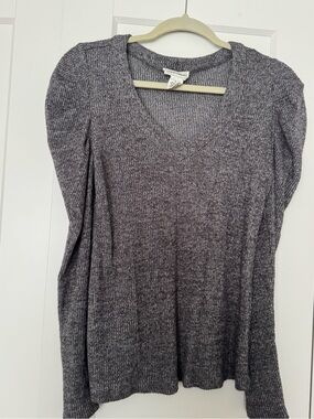 For The Republic Gray V‑Neck Ribbed Women’s Sweater